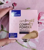 BLUE HEAVEN GET BRIGHT COMPACT POWDER MATTE FACE POWDER